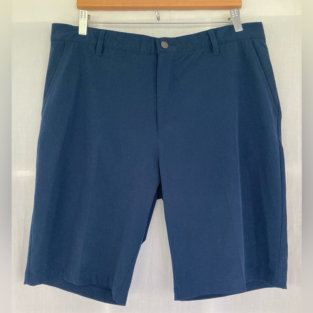 MENS ULTIMATE365 10.5-INCH CORE GOLF SHORTS NAVY BLUE SIZE 36